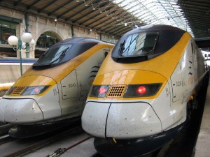 Dos eurostar en la estación del norte de París. En tres horas estarán en Londres.