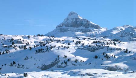 Estacion-la-pierre-saint-martin-esqui-hoteles-vacaciones-nieve-pic-anie