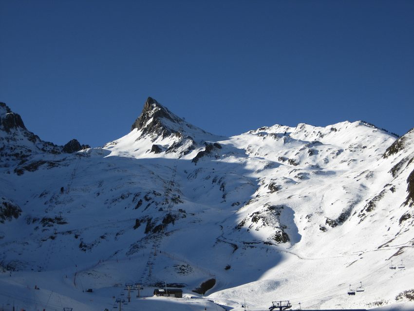 Estación de Luz-Ardiden - Esquí en los Pirineos