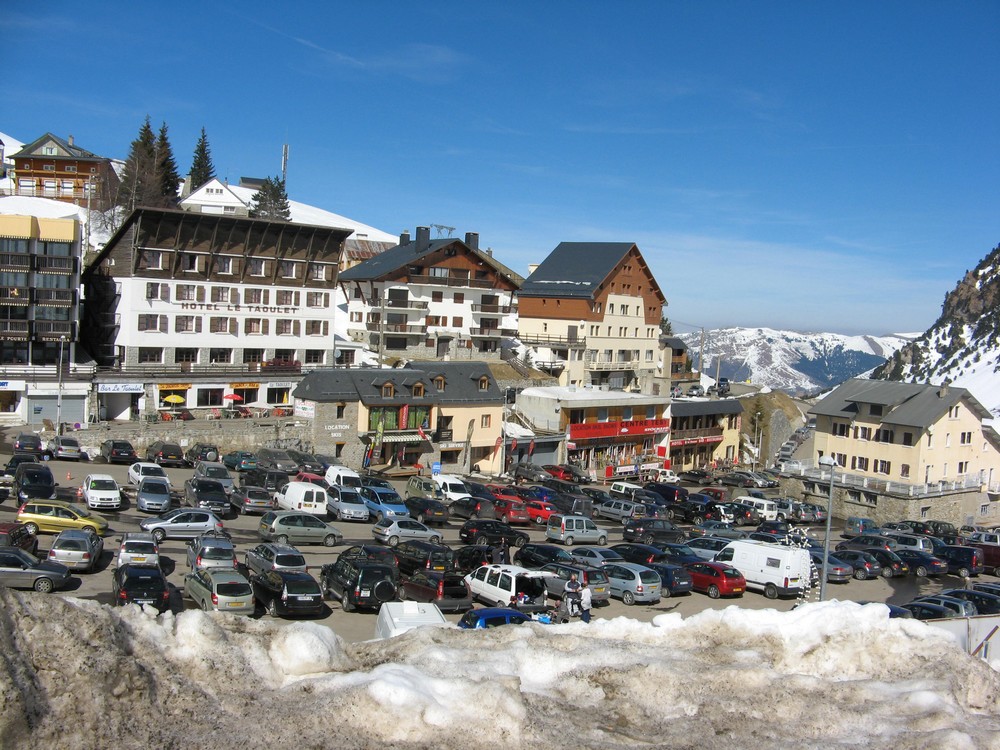 la-mongie-pirineos-esquiar-nieve-hoteles-francia-alquiler-coches1