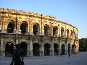 nimes-anfiteatro-romano